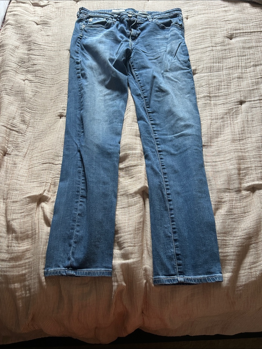 AG Adriano Goldschmied Women's Medium Blue Straight Leg Jeans